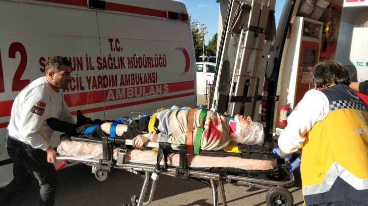 Samsun’da Evine Balkondan İple Sarkarak Girmek İsteyen Yaşlı Adam Düşerek Ağır Yaralandı