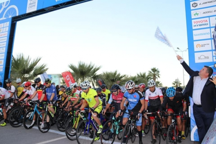 Pedallar Çeşme’de Dönerken Çocukların Da Hayalleri Gerçek Oldu