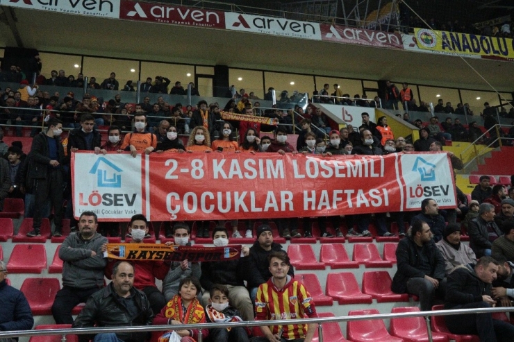 Süper Lig: İm Kayserispor: 0 - Fenerbahçe: 0 (Maç Devam Ediyor)