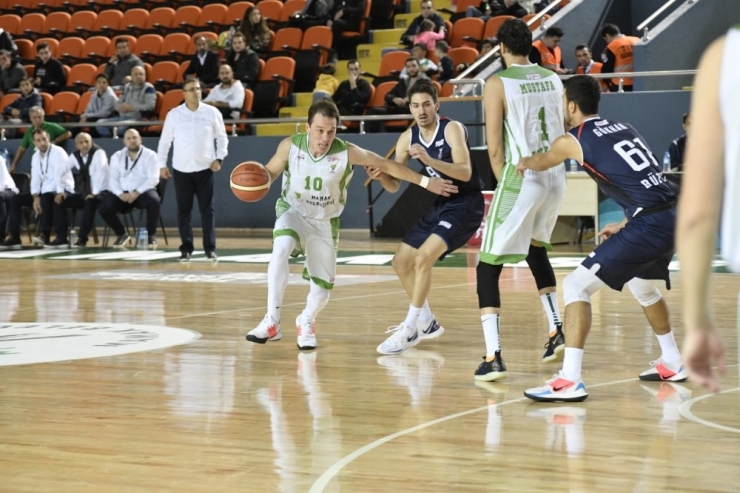 Mamak Belediyesi Basketbol Zirveye Oynamaya Devam Ediyor