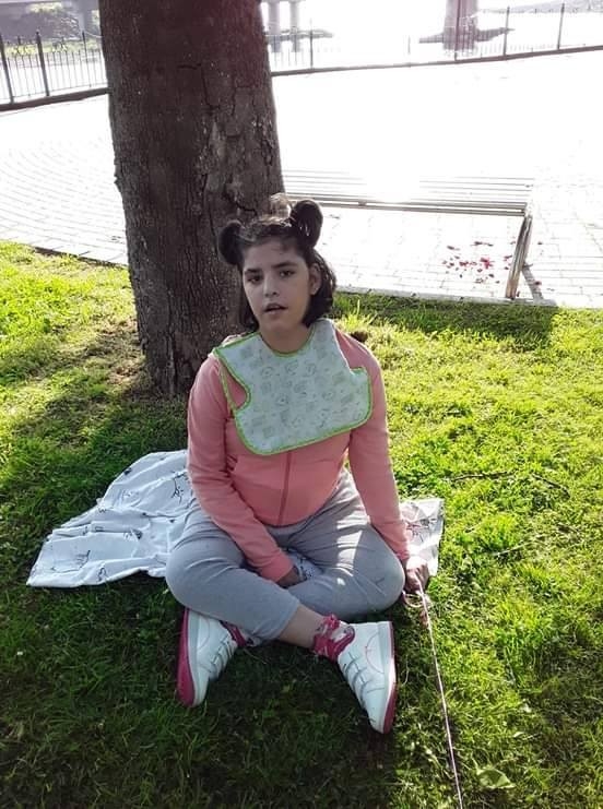 15 Yaşındaki Gül Hayatını Kaybetti