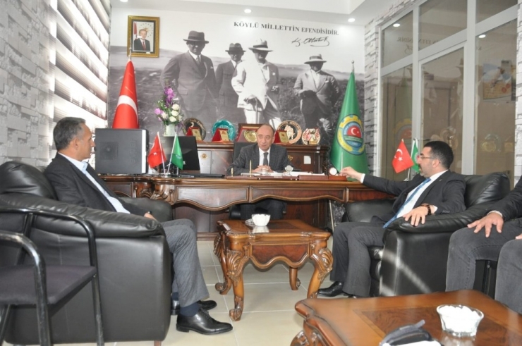 Ak Parti Kars İl Başkanı Adem Çalkın, Digor’da