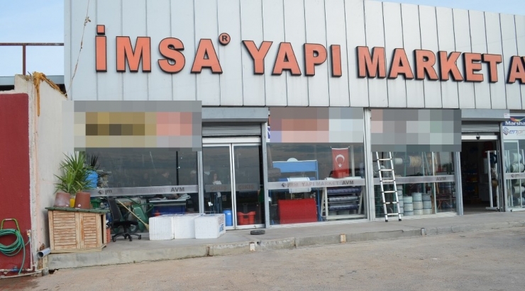 8 İş Yerini Soyan Hırsızın Soygun Anı Kameralara Yansıdı