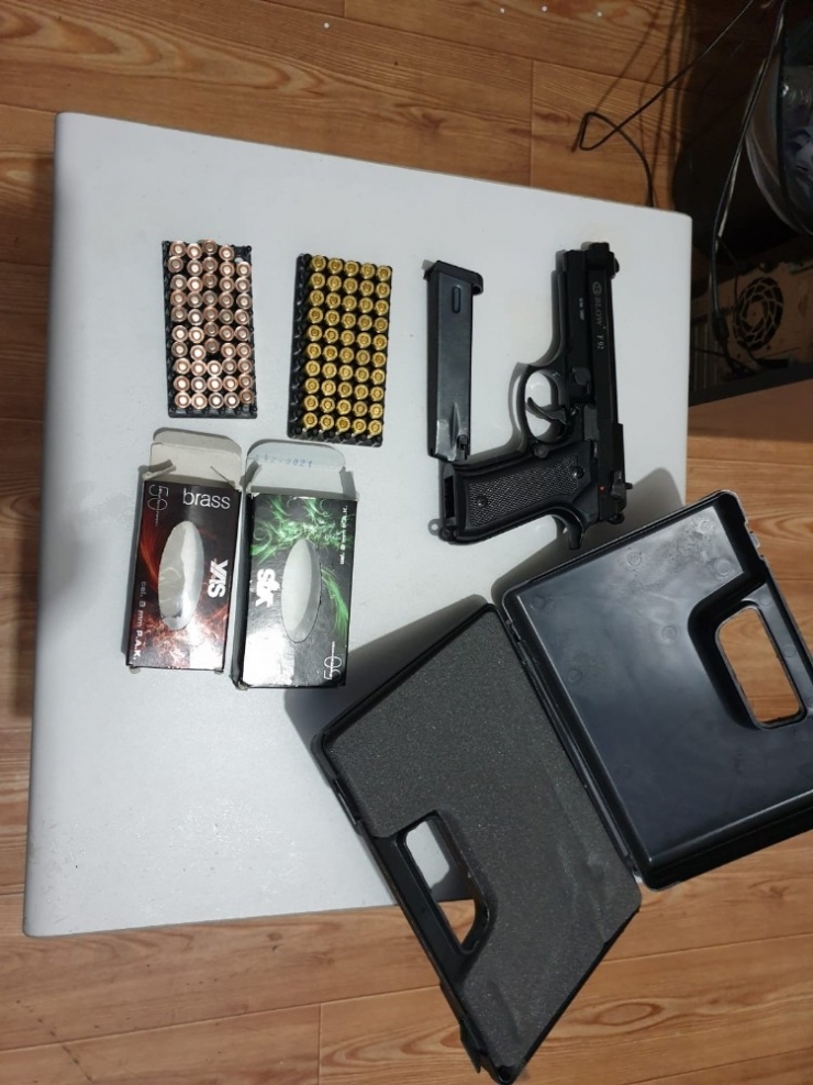 Balıkesir’de 4 Silah Ele Geçirildi