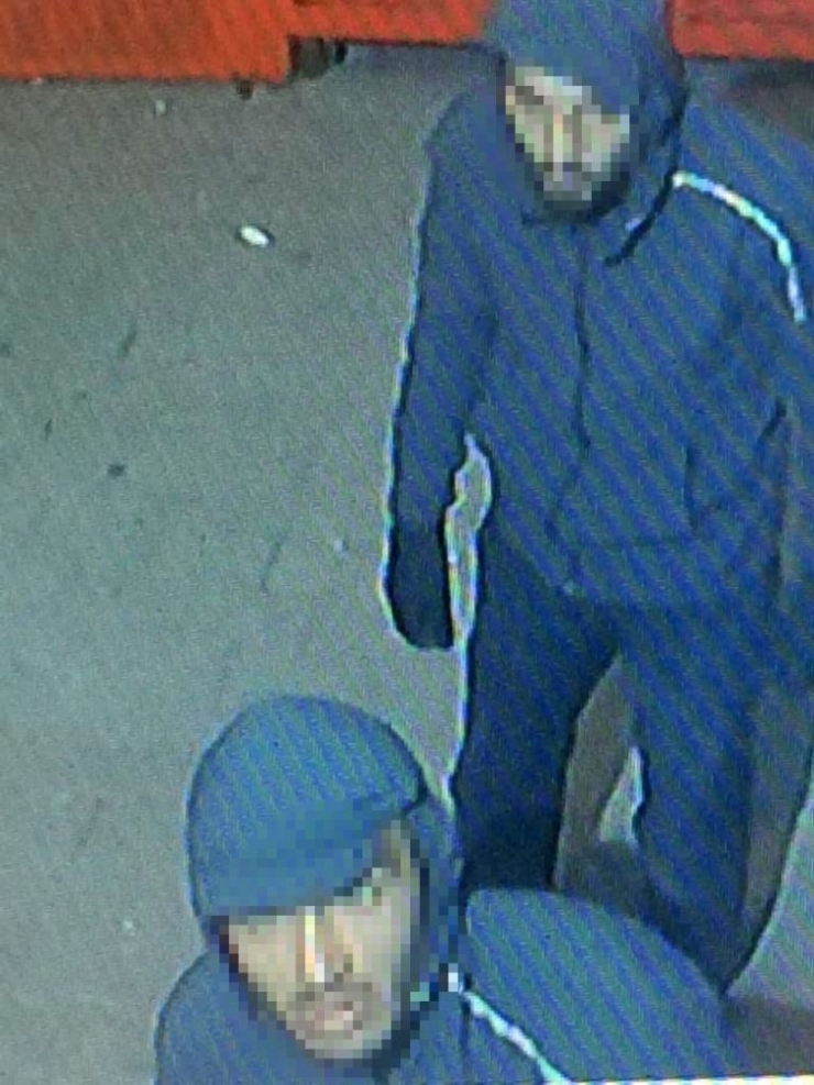 Başakşehir’de ‘Örümcek Adam’a Özenen Hırsızlar Kamerada