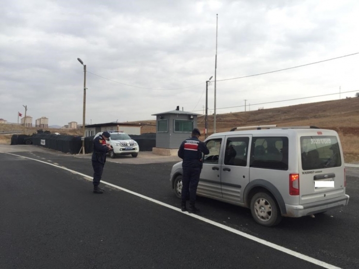 Bayburt’ta Jandarma Ekiplerinden Özel Hız Denetimi
