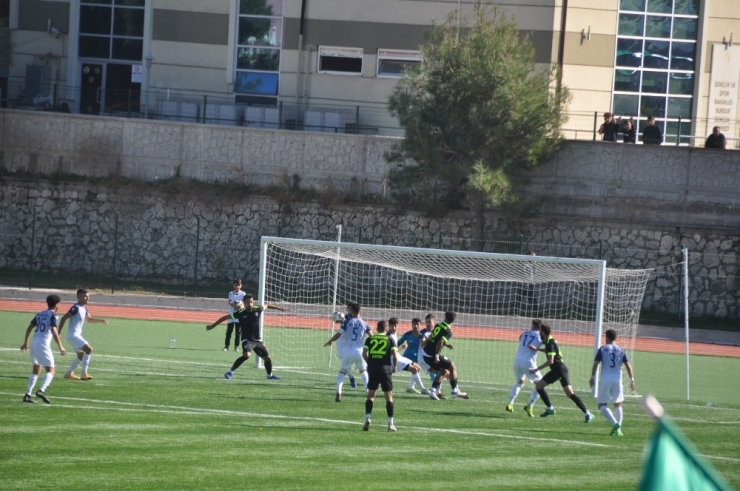 Manavgat Belediyespor Namağlup Liderliğini Koruyor