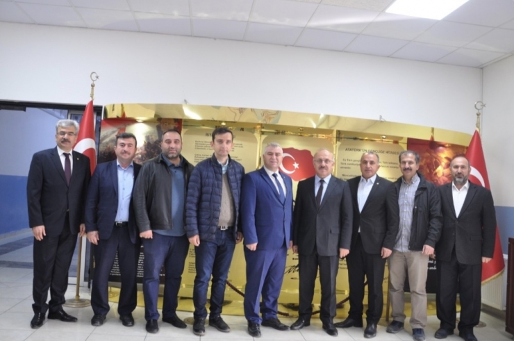 İhtiyaç Sahibi Öğrencilere Bot Yardımı Yapıldı