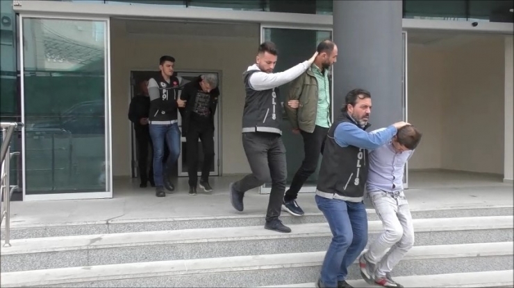 Bursa’da Uyuşturucu Operasyonu: 26 Gözaltı