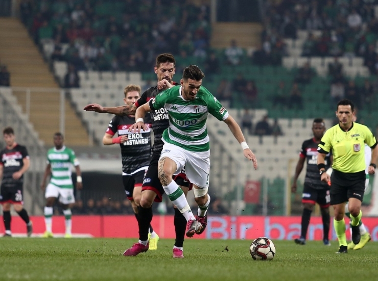 Tff 1. Lig: Bursaspor: 0 - Balıkesirspor: 0 (İlk Yarı Sonucu)