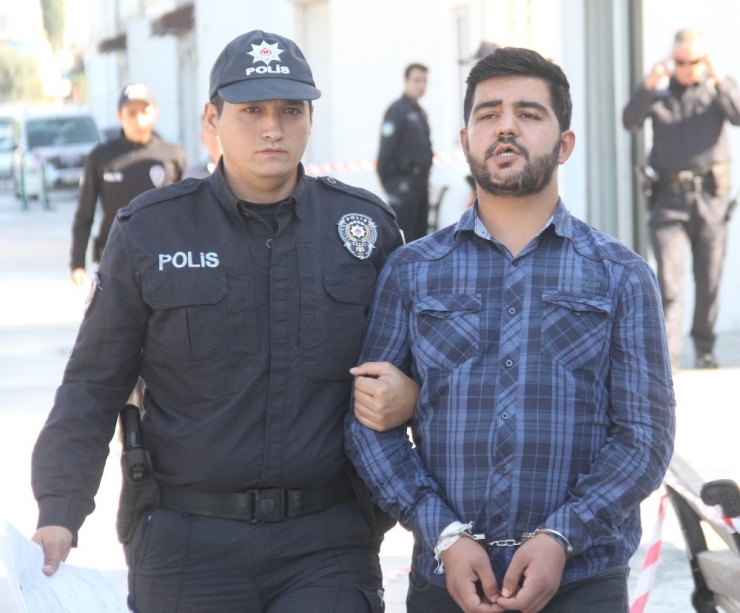 Çekiçli Banka Soyguncusu Adliyeye Sevk Edildi