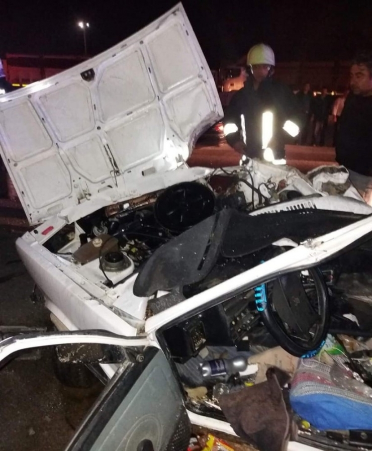 Hurdaya Dönen Otomobilden Yaralı Kurtuldu