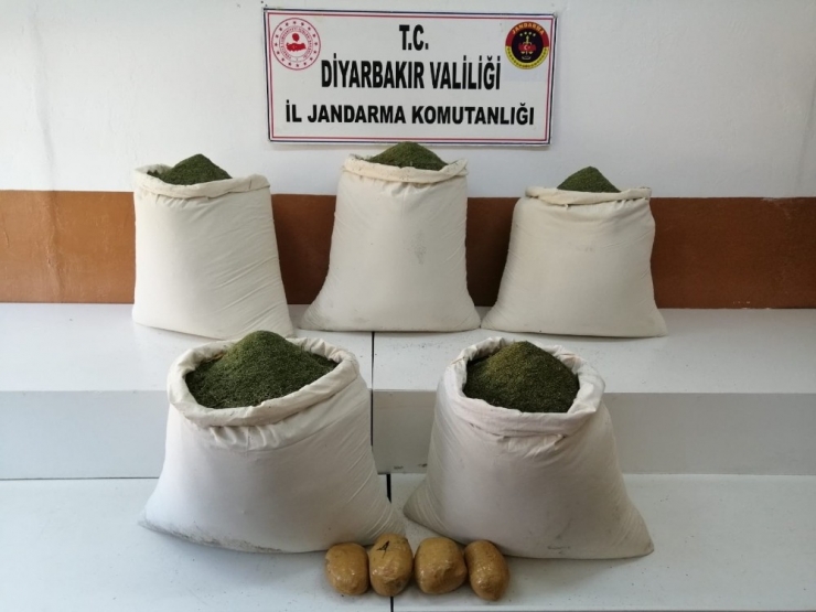 Diyarbakır’da 220 Kilogram Esrar Ele Geçirildi