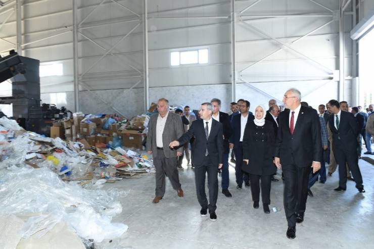 Başkan Çınar, Ödüllü Sıfır Atık Projesini Tanıttı