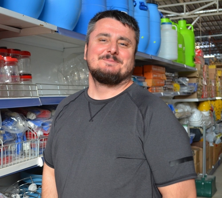 8 İş Yerini Soyan Hırsızın Soygun Anı Kameralara Yansıdı