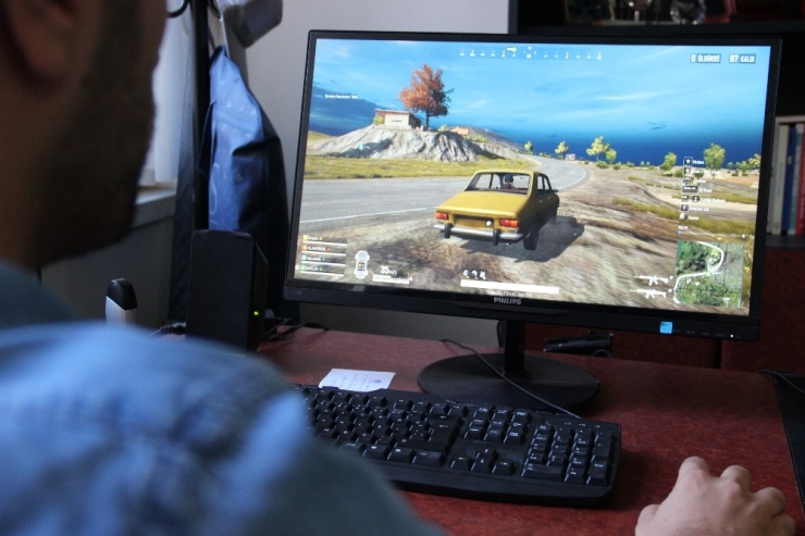 Sosyal Medya Bağımlılığı Çocuklarda Konuşma Bozukluklarına Neden Oluyor