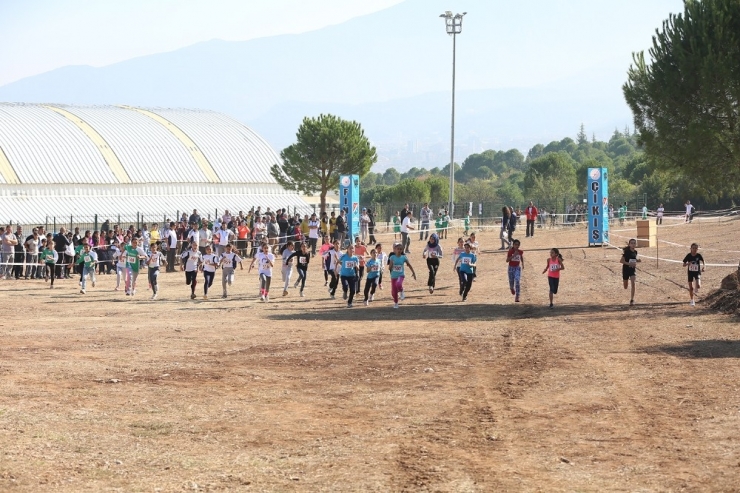 Paü’lü Sporculardan Atatürk’ü Anma Koşusu’nde Büyük Başarı