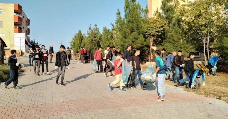 Siirt’te Çocuklar Atıkları Topladı