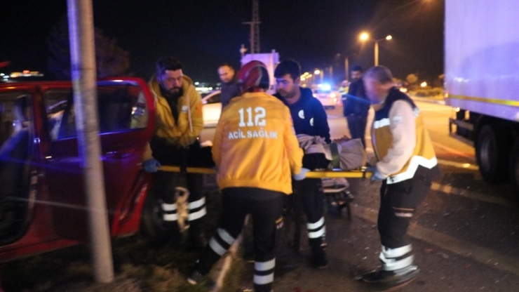 Kaza Yapan Araçtan Yaralı Çıktı, Aklında Cep Telefonu Vardı