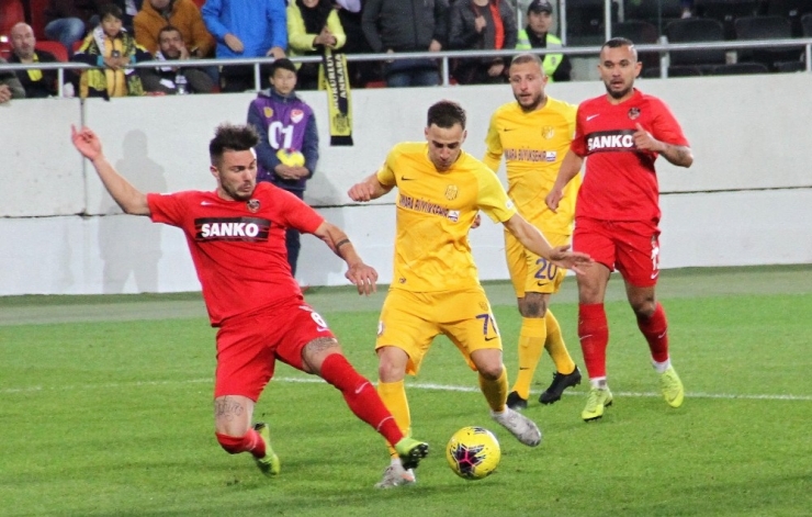 Süper Lig: Mke Ankaragücü: 1 - Gaziantep Fk.: 2 (Maç Sonucu)