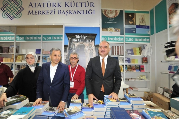 Atatürk Kültür Merkezi Başkanlığı 38. Uluslararası İstanbul Kitap Fuarı’nda