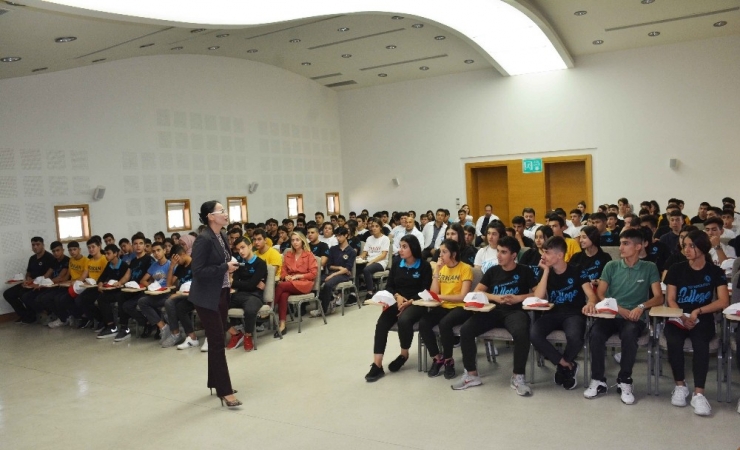 Abdioğulları İnsan Kaynakları Deneyimini Öğrencilerle Paylaştı