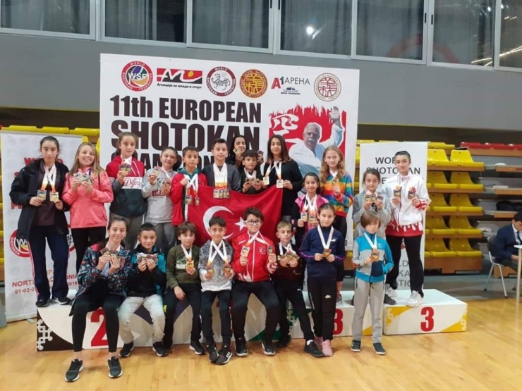 Biga Belediyesi Karate Sporcularının Büyük Başarısı