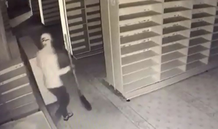 Caminin Yardım Paraları Çalındı