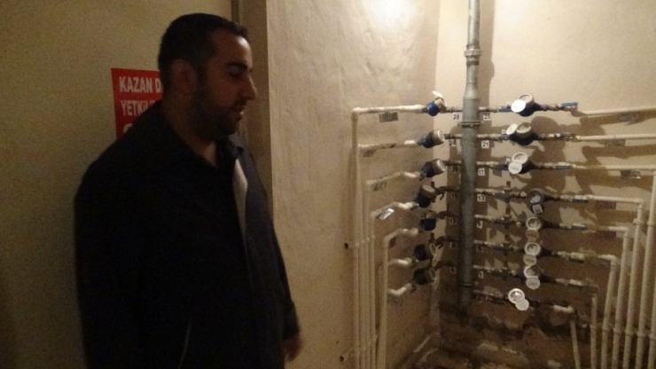 Diyarbakır’da Hırsızlar Su Sayaçlarına Dadandı