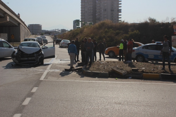 Hatay’da Korkutan Öğrenci Servisi Kazası