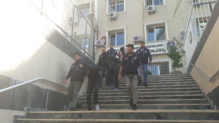 300 Bin Tl’lik Vurgun Yapan Hırsızlık Şebekesi Yakayı Ele Verdi