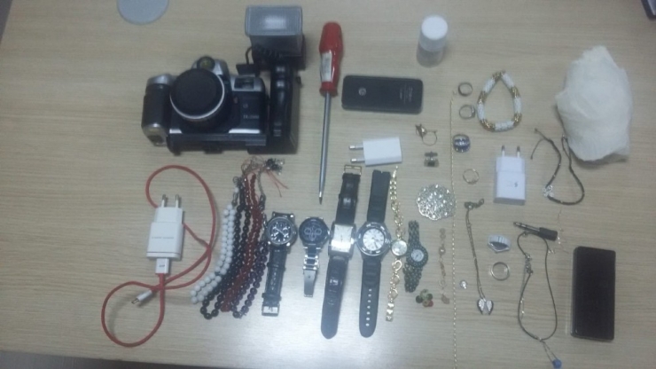 1 Haftada 4 Evden 150 Bin Tl’lik Hırsızlık Yapan Şahıs Yakalandı