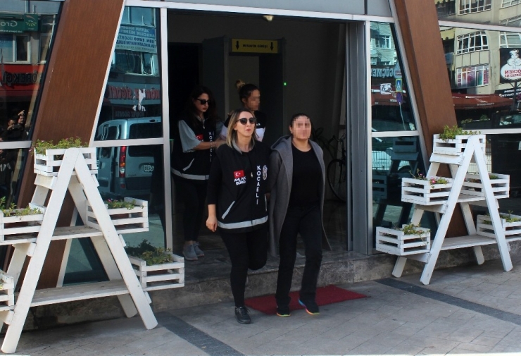 Kocaeli’de Masaj Salonuna Fuhuş Operasyonu: 2 Gözaltı