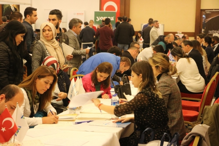 Manisa’da İş Arayan Ve İşvereni Buluşturan Program