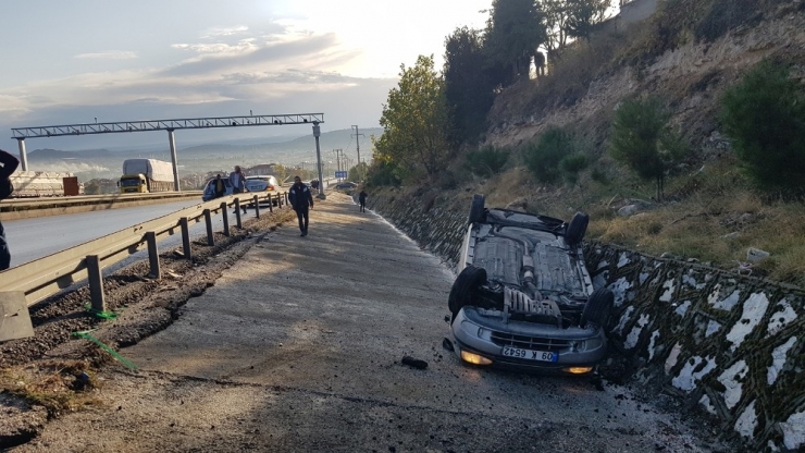 Yola Dökülen Mazot Zincirleme Kazaya Neden Oldu