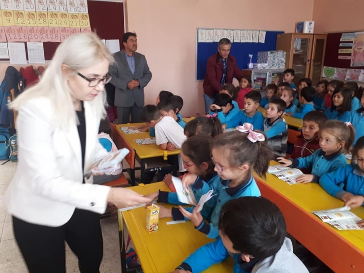 Selendi’de Öğrencilere Sağlıklı Beslenme Semineri