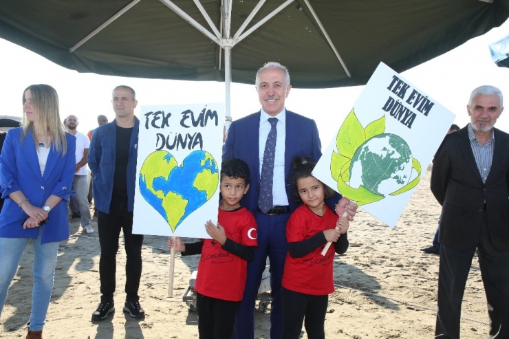 Mersin’de Sahil Temizliği Yapıldı