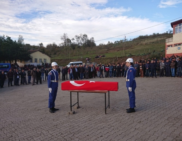 Kazada Ölen Uzman Çavuş Son Yolculuğuna Uğurlandı