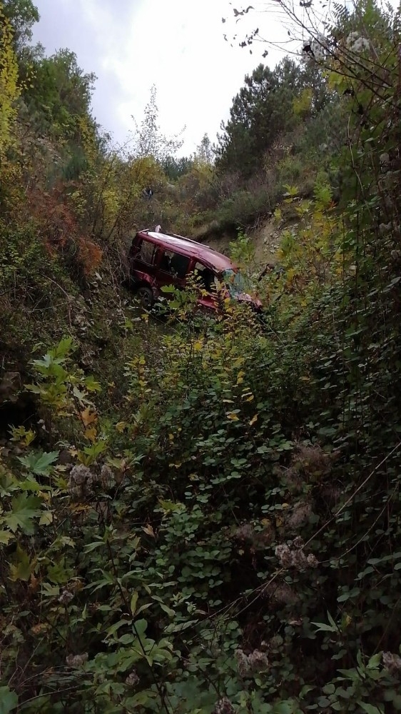 Uçuruma Yuvarlanan Sürücü 1 Gün Sonra Ölü Bulundu