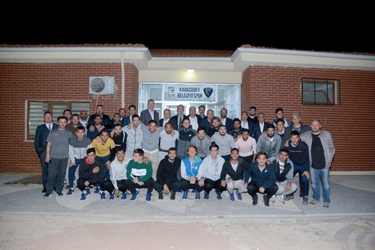 Yeni Başkan Ülker’den Karacabey Belediyespor’a Ziyaret