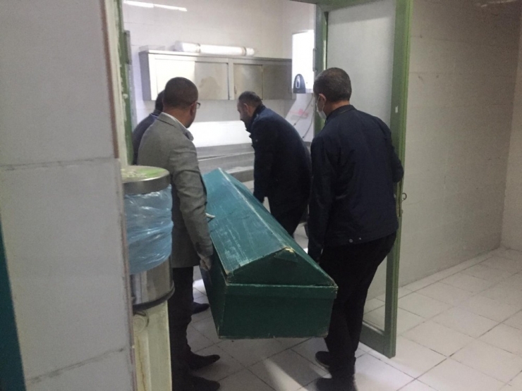 İran Sınırında Ceset Bulundu