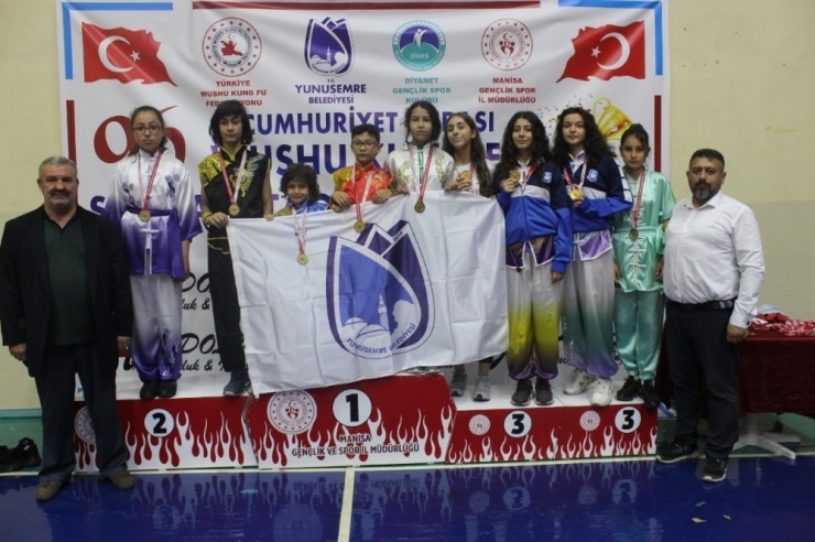 Cumhuriyet Kupasının Sahibi Yunusemre Belediyespor Oldu