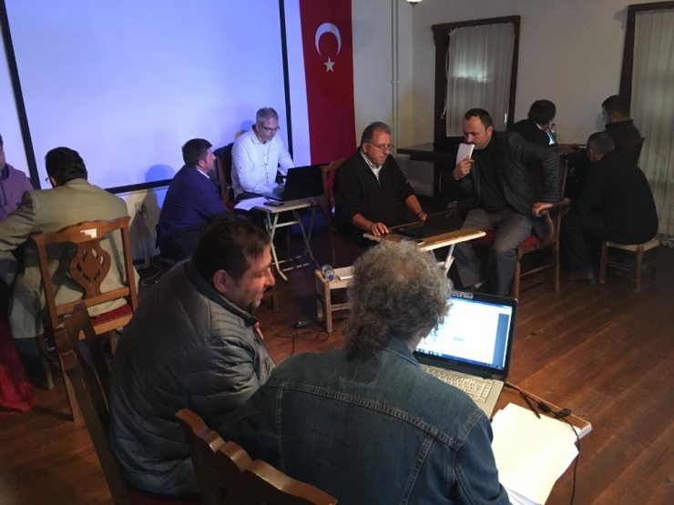 İnebolu’da Muhtarlara Anket Uygulaması Yapıldı