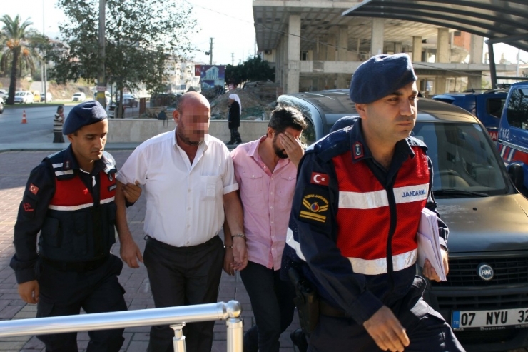 Alanya’da 7 Otobüse Taşlı Saldırıda Bulunduğu İddia Edilen 2 Şüpheli Serbest