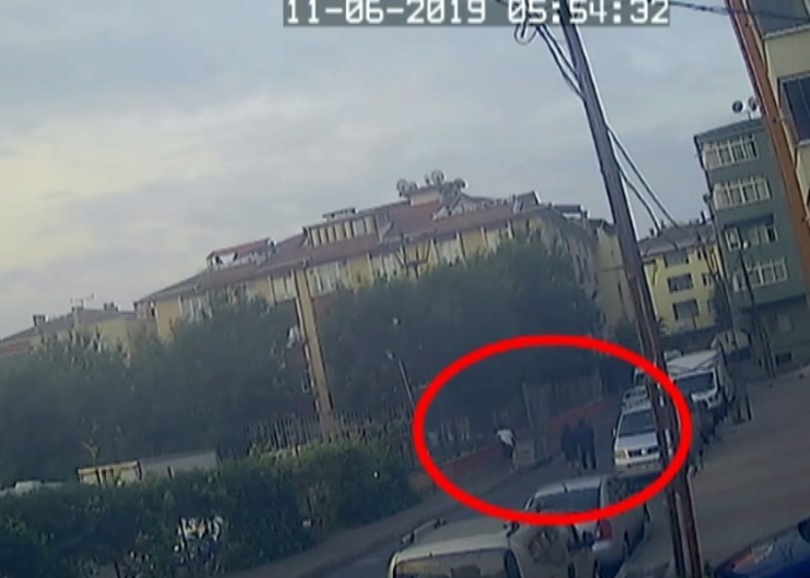Bağcılar’da Bir Garip Hırsızlık Kamerada