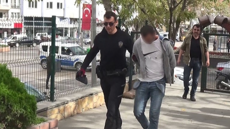 93 Adet Uyuşturucu Hapla Yakalandı