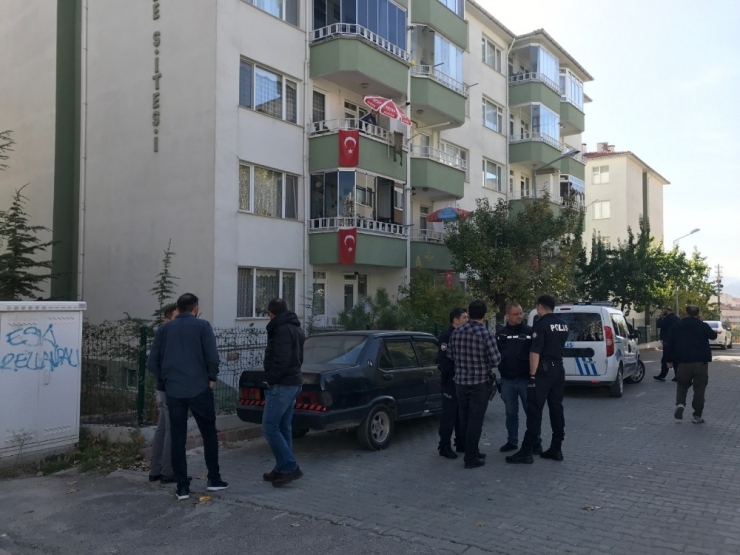 Gezmeye Geldiği Bilecik’te Tanıdığının Evinde İntihar Etti