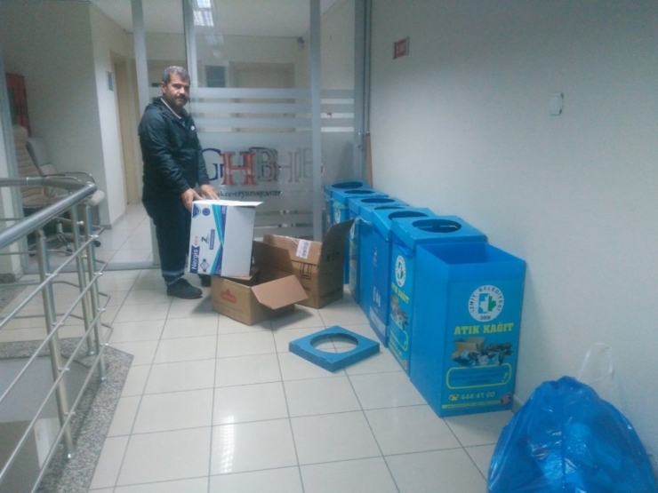 İzmit Belediyesi’nde Geri Dönüşüm Seferberliği