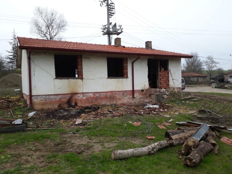 Harabe Bina, Köy Konağına Dönüştürüldü