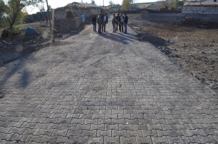 Küçükboğaz Köyünü Kilit Parke Yol Yapımı Tamamlandı